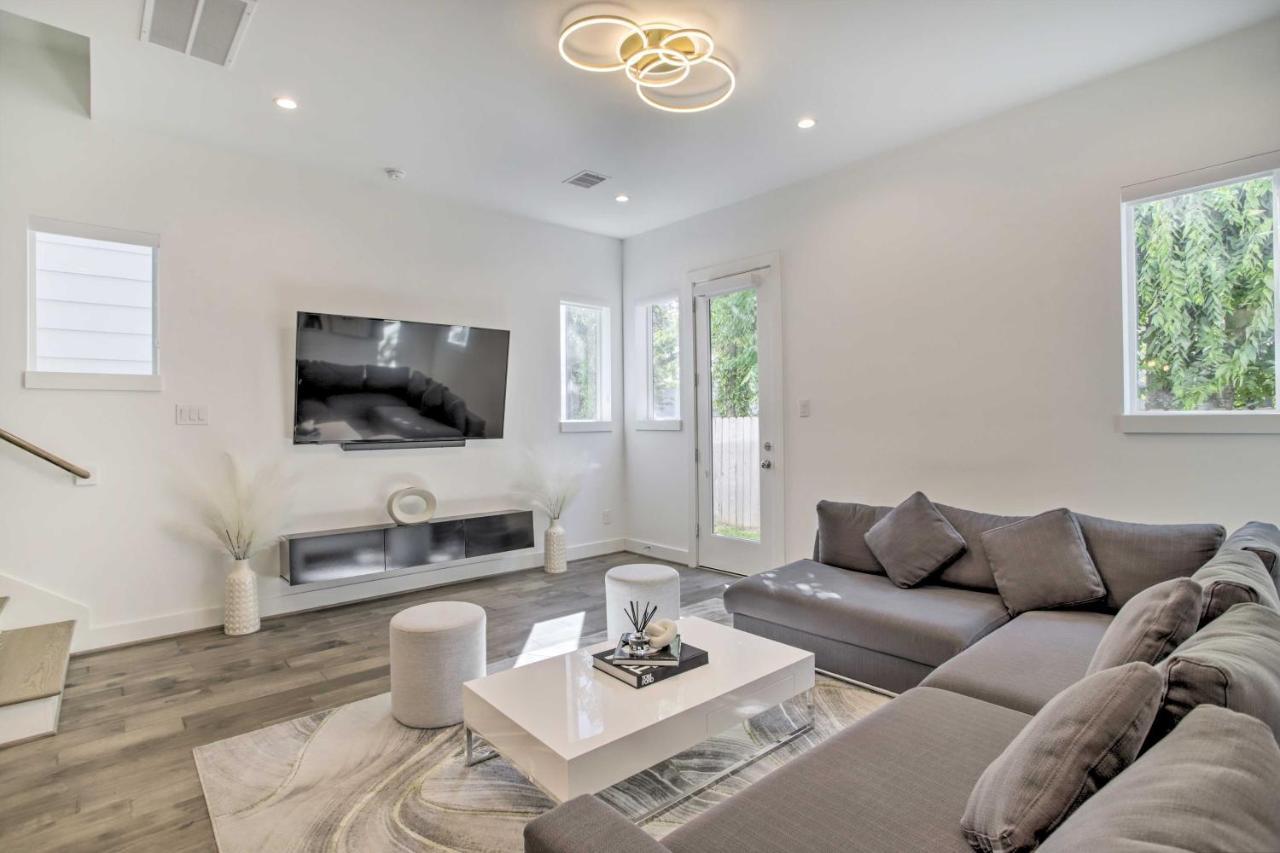 Newly-Built Luxury Galleria Area Townhome! Houston Kültér fotó