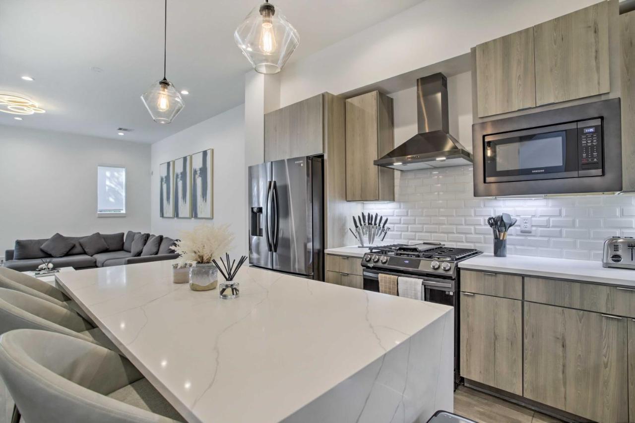 Newly-Built Luxury Galleria Area Townhome! Houston Kültér fotó